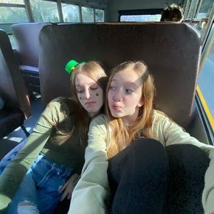 Meet your Posher, Bella